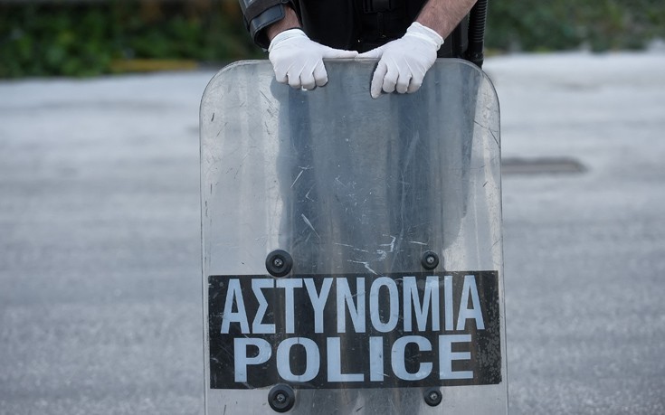 Φθορές στο Κέντρο Υποδοχής και Ταυτοποίησης της Μόριας από μετανάστες