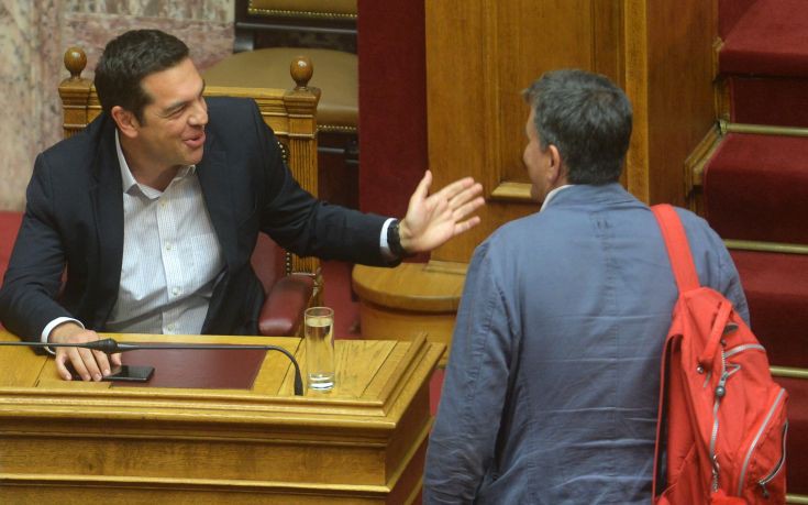 Πάσα στο Eurogroup μετά την ψήφιση των προαπαιτούμενων