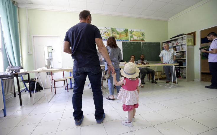 Ένας στους δύο Γάλλους δεν πήγε να ψηφίσει