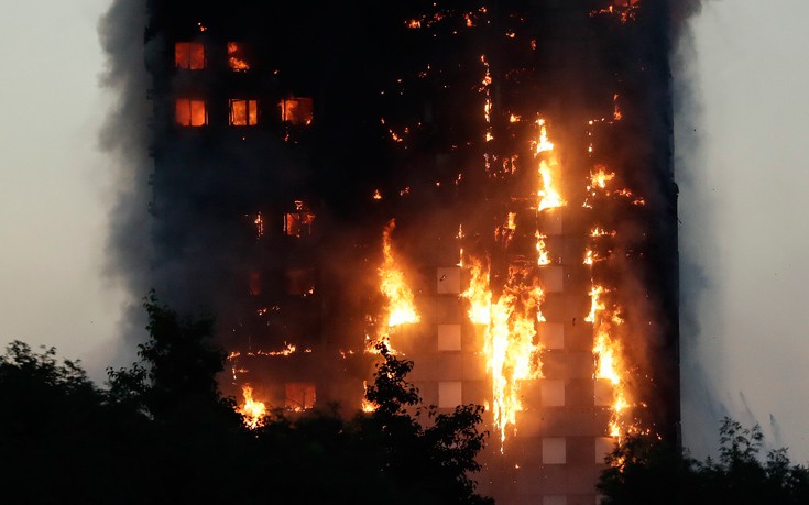 Συγγνώμη από τη Μέι για τη διαχείριση της τραγωδίας του Γκρέφελ