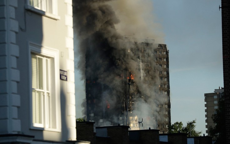 Στους 79 οι νεκροί από την πυρκαγιά στον πύργο του Λονδίνου