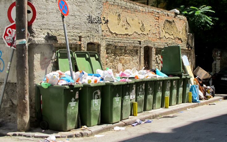Πάνω από 1.500 τόνοι σκουπιδιών στη Θεσσαλονίκη