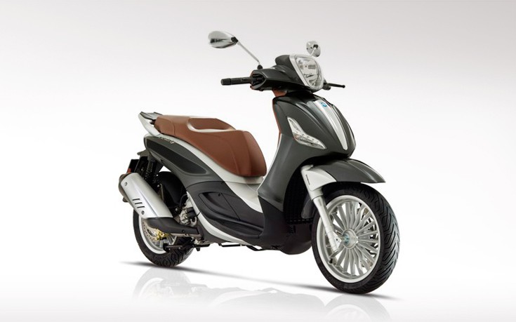 To Piaggio Beverly 300 ABS γίνεται πιο προσιτό
