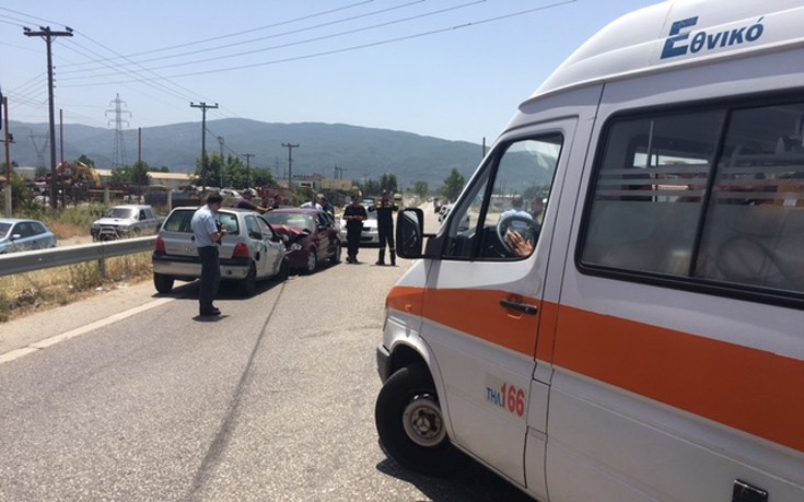 Σοβαρό τροχαίο με τραυματισμούς στην Εθνική Οδό Αντιρρίου – Ιωαννίνων