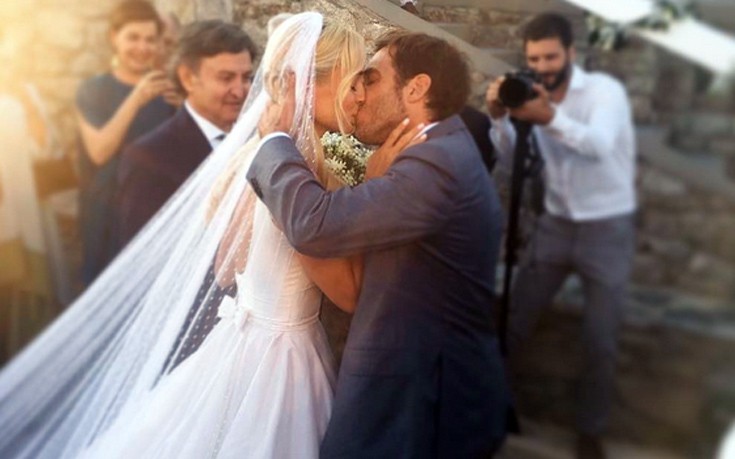 Η γαμήλια φωτογραφία που ανέβασε η Δούκισσα Νομικού στο Instagram