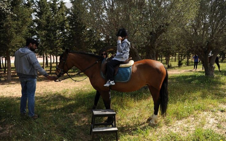 Βόλτες με άλογα και διασκεδαστικές δραστηριότητες στον ιππόδρομο στις 5 Ιουλίου