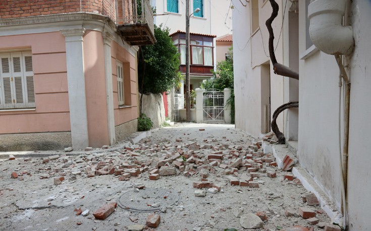 Ανησυχία και στη Σμύρνη από τον ισχυρό σεισμό κοντά στη Μυτιλήνη