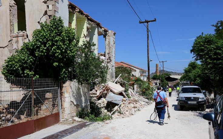 Λέσβος: Διαμαρτυρία για την καθυστέρηση ανοικοδόμησης της σεισμόπληκτης Βρίσας