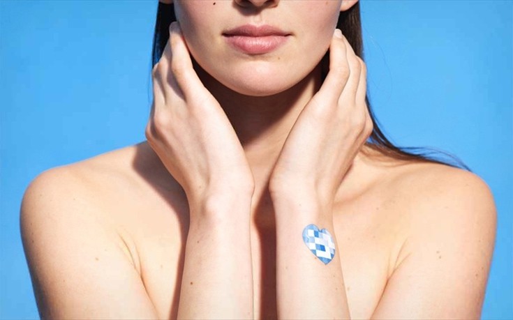 Η La Roche-Posay αποκαλύπτει την πρώτη wearable τεχνολογία σε μορφή αυτοκόλλητου