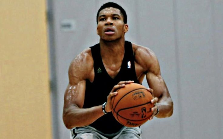 Ο «Greek Freak», ο Ντάνιελ Κρέγκ και ένας τρίτος «Γάμος αλά Ελληνικά»: Οι μεγάλες παραγωγές που ξεκινούν γυρίσματα