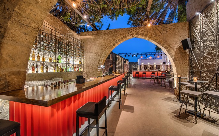 139498699_1499421425 139498699_1499421425