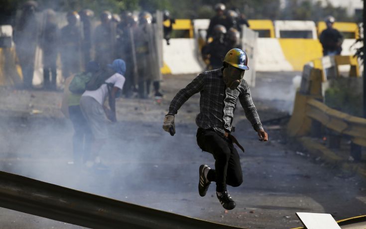 Άλλοι δύο νεκροί στη Βενεζουέλα, ανεβάζουν τον αριθμό στη «μαύρη» λίστα