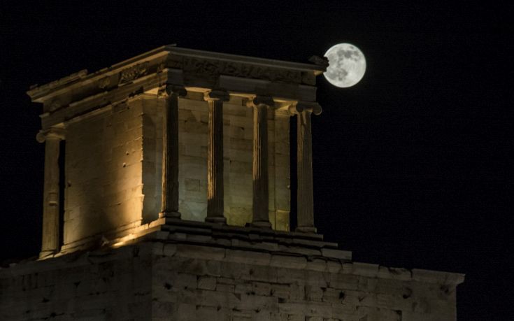 Πάνω από 75.000 επισκέπτες σε αρχαιολογικούς χώρους για την αυγουστιάτικη πανσέληνο