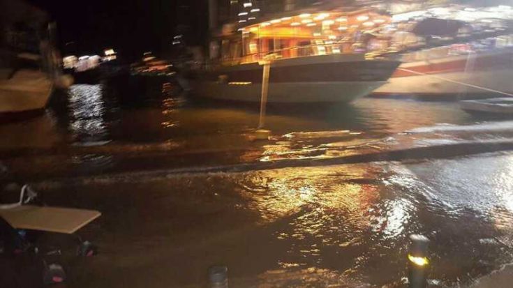 Σοβαρές ζημιές από το φονικό σεισμό στο λιμάνι της Κω
