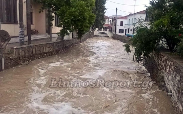 Πλημμύρες και διακοπή ρεύματος στη Λήμνο