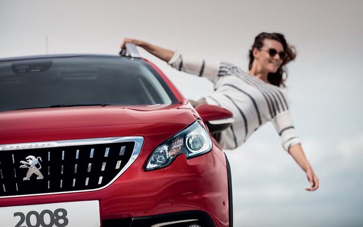 «Καλύτερο μικρό SUV» το Peugeot 2008