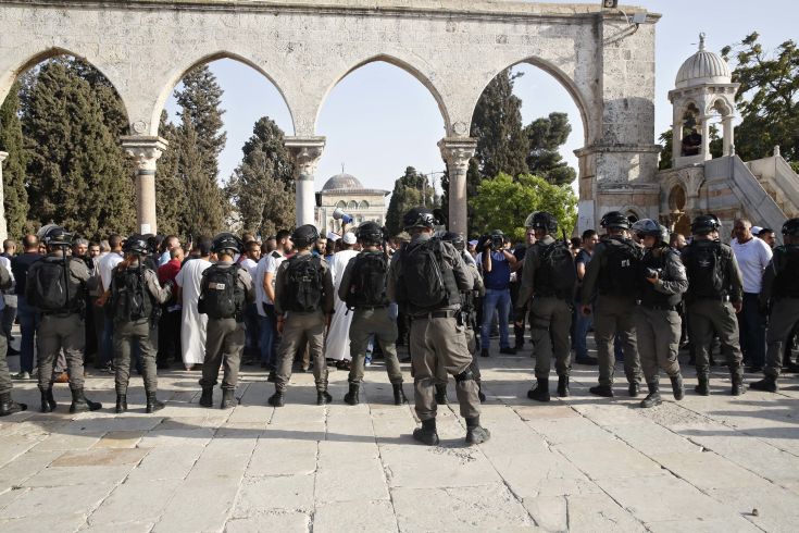 Συγκρούσεις ξέσπασαν στην Πλατεία των Τεμενών στην Ιερουσαλήμ