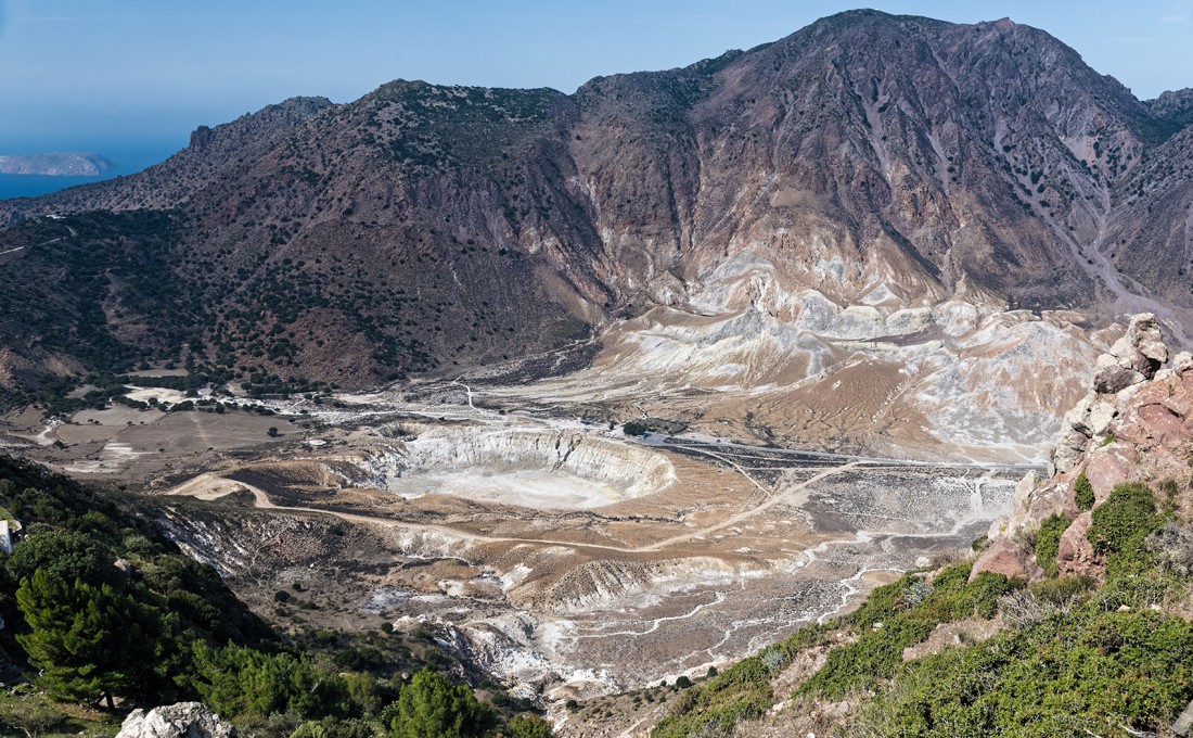 Νίσυρος, διακοπές πάνω στο ηφαίστειο