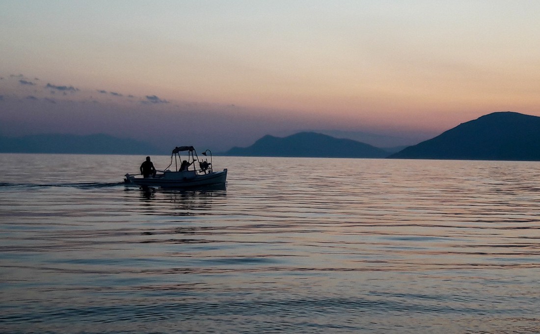 Ροβιές, βουτιά στον βόρειο Ευβοϊκό