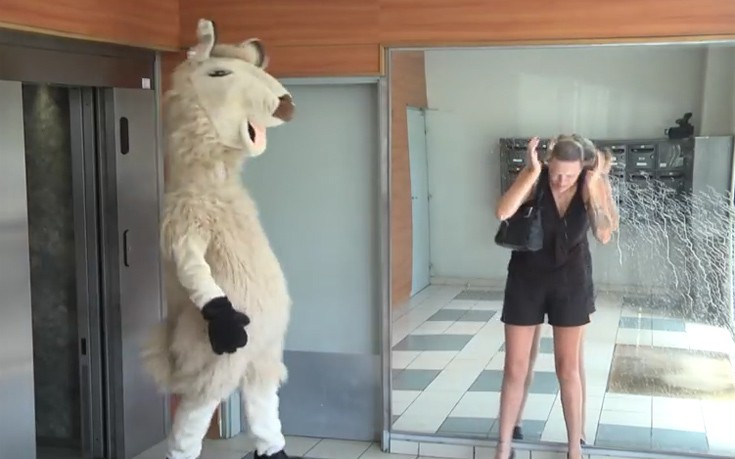 Οι φάρσες του Ρεμί στα ασανσέρ