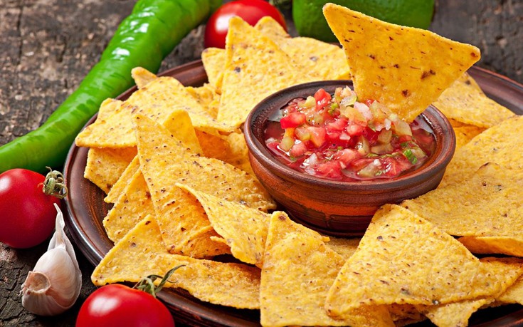 Μεξικάνικη σαλάτα με nachos