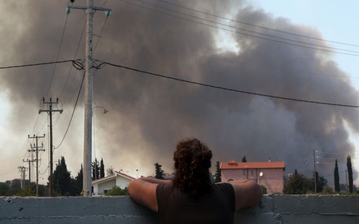 Στην Εθνική Οδό πλησιάζει το μεγάλο μέτωπο του Καπανδριτίου