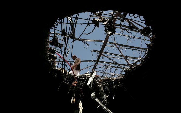 Βομβαρδίστηκε το υπ. Άμυνας της Υεμένης