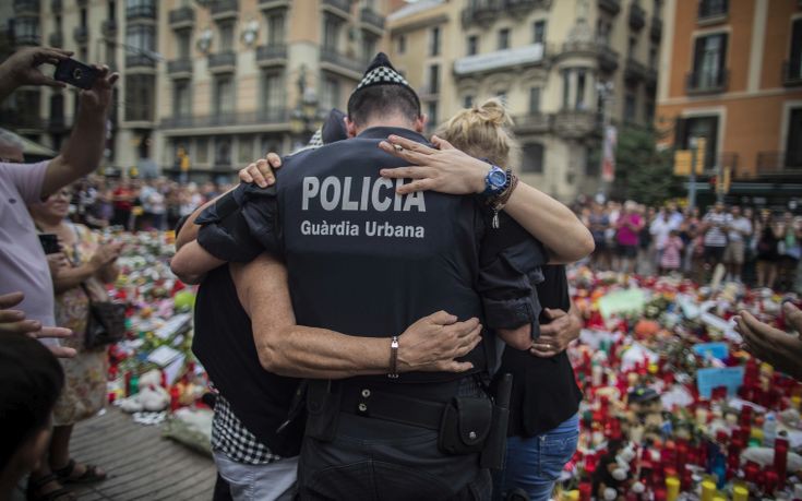 O τρομοκρατικός πυρήνας της Βαρκελώνης είχε εξοπλιστεί με 100 κιλά εκρηκτικά