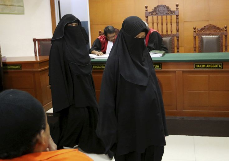 AP_17235375003332 AP_17235375003332