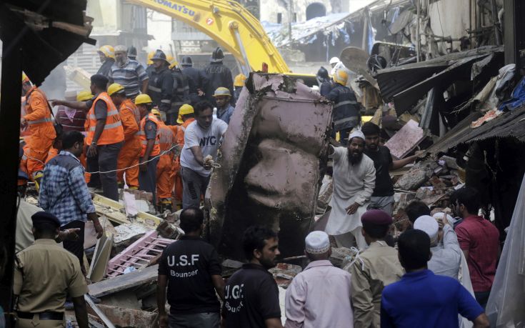 Εννιά νεκροί μετά την κατάρρευση κτιρίου στην Ινδία