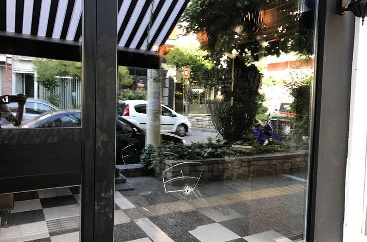 Εκτός κινδύνου η 29χρονη που δέχθηκε αδέσποτη σφαίρα στον Κορυδαλλό