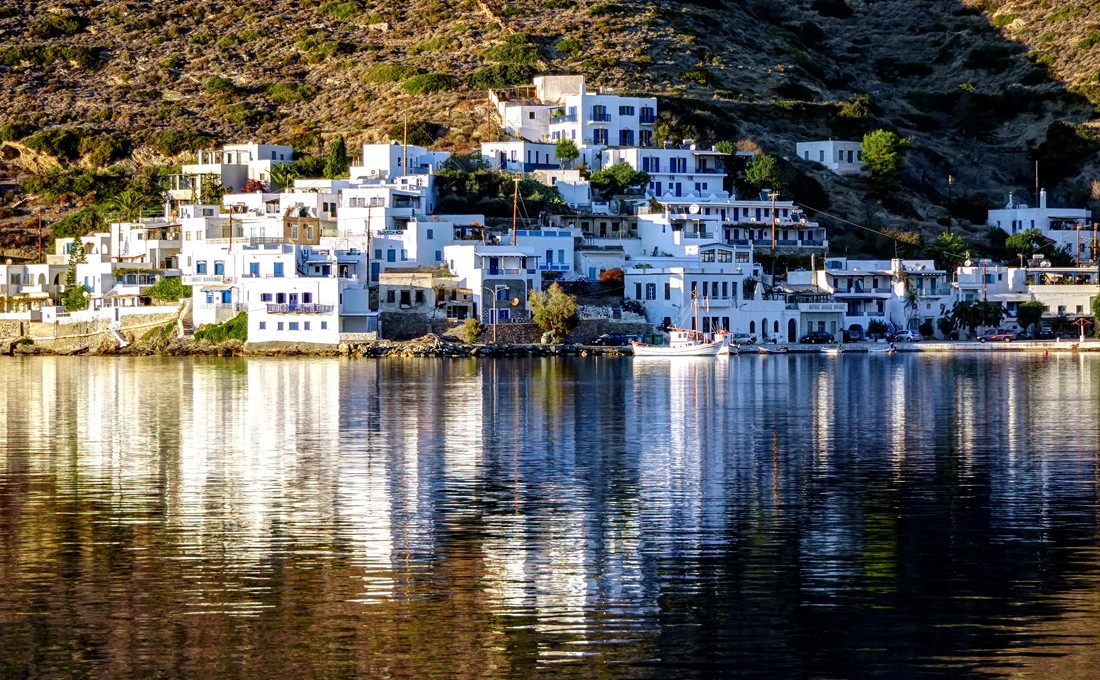 Κατάπολα, στην αγκαλιά της Αμοργού