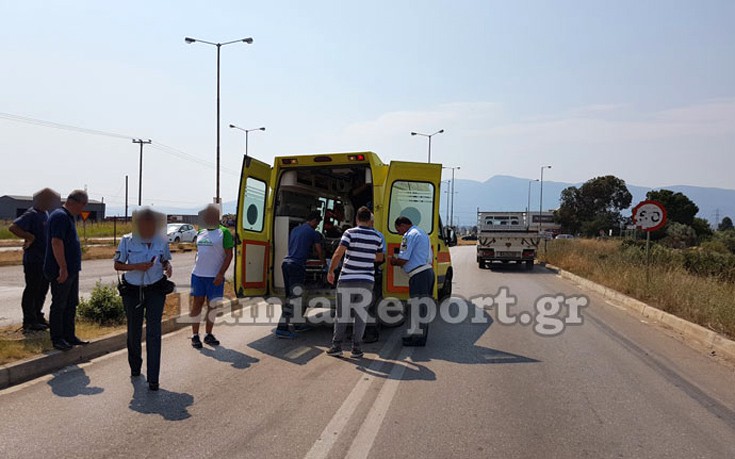 Δικυκλιστής λιποθύμησε πάνω στο μηχανάκι