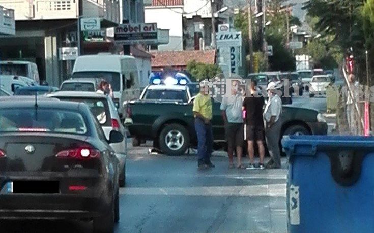 Σύγκρουση μηχανής με αγροτικό στα Χανιά