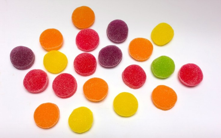 Χρωματιστά ζελεδάκια φρούτων