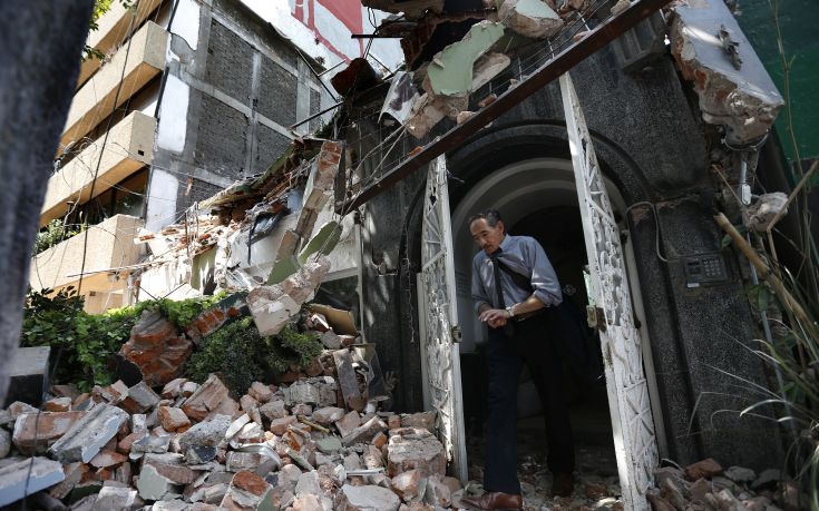 Στους 104 οι νεκροί από το χτύπημα του Εγκέλαδου στο Μεξικό