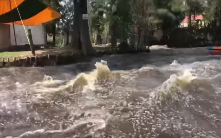 Ο σεισμός στο Μεξικό μετέτρεψε το ποτάμι σε φουρτουνιασμένη θάλασσα