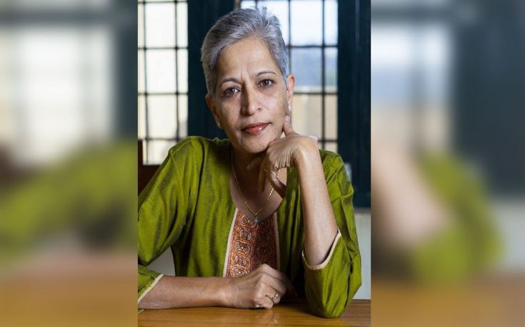 Άγρια δολοφονία γνωστής δημοσιογράφου της Ινδίας μπροστά από το σπίτι της