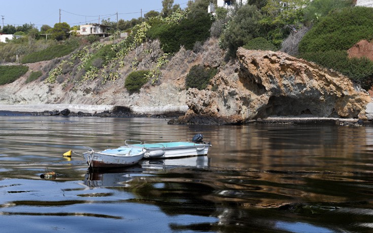 «H καταστροφή στον Σαρωνικό λαμβάνει εφιαλτικές διαστάσεις»