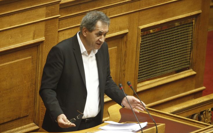 ΚΚΕ: Να απαντηθούν τα ερωτήματα για τον υπουργό Άμυνας