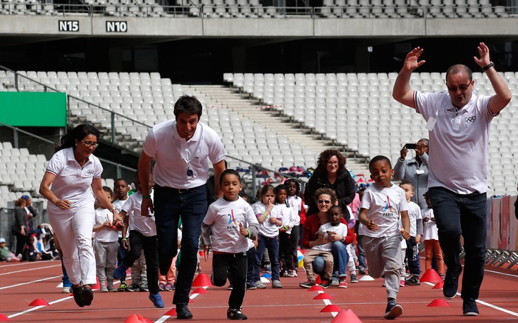 AP_17135341879422 AP_17135341879422