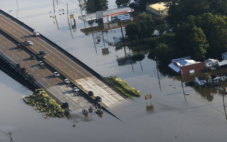 Ζημιές δισεκατομμυρίων δολαρίων και 44 νεκρούς άφησε πίσω του ο Χάρβεϊ