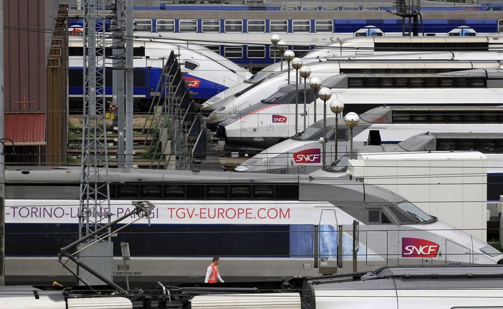 Γερμανοί και Γάλλοι συγχωνεύουν Siemens και Alstom για να αντιμετωπίσουν τους Κινέζους