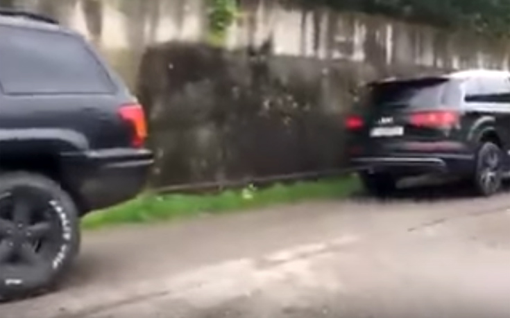 Μάχη ανάμεσα σε Jeep Grand Cherokee και Audi Q7