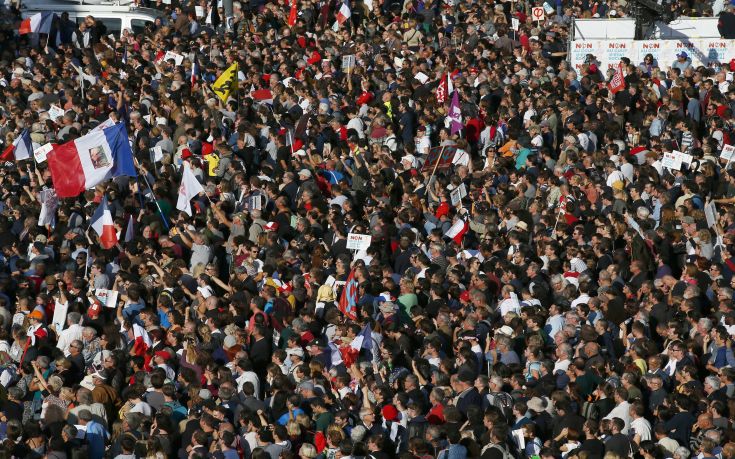 Χιλιάδες διαδηλωτές κατά της εργασιακής μεταρρύθμισης στη Γαλλία