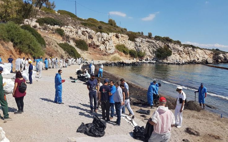 Σαντορινιός : Συνεχίζουμε τη διαδικασία απορρύπανσης  με εντατικούς ρυθμούς