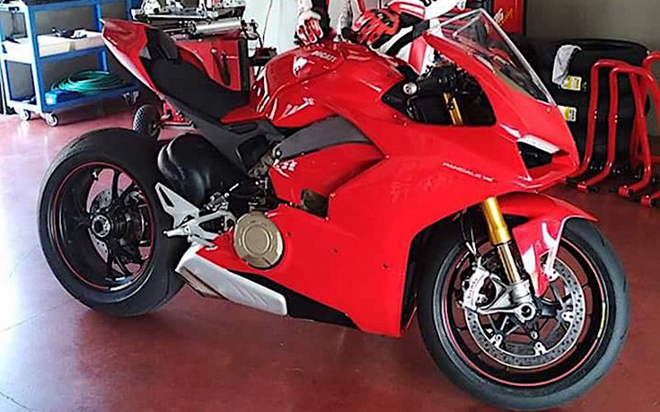 Πρώτη πραγματική φωτογραφία της νέας Ducati V4 Superbike