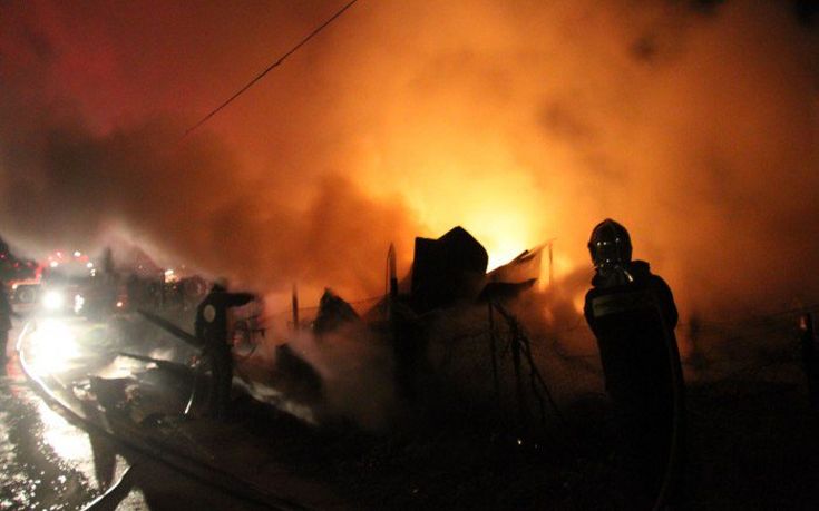 Μεγάλη πυρκαγιά σε ποιμνιοστάσιο στο Ηράκλειο