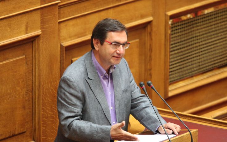 Μαντάς: Δεν μπορούν να γίνονται φέιγ βολάν τα θέματα των κονδυλίων του ΥΠΕΞ