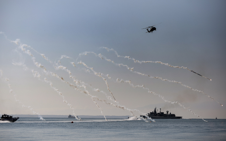 Εντυπωσιακές εικόνες με τις ειδικές δυνάμεις μια ανάσα από το Αβέρωφ